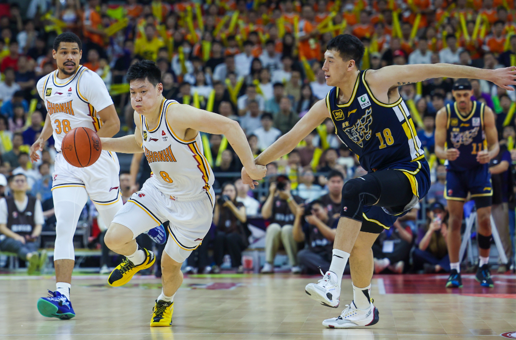 2025年新手游下载包含CBA季后赛转会期再迎强敌，巴黎圣日耳曼止住颓势，主帅态度：气氛紧张，数据趋势出现新变化的词条