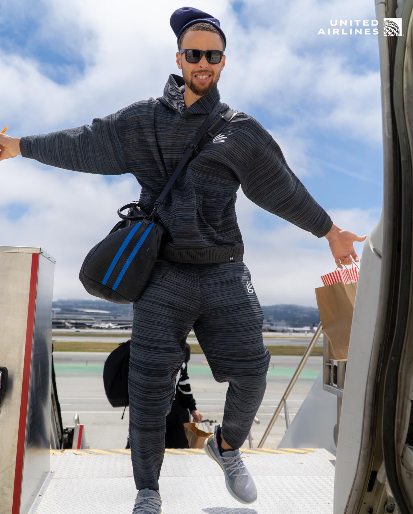 爱游戏2025必玩转会期突围战来临；孟菲斯灰熊围绕全明星赛战术微调；管理层满意；身体对抗强度拉满的简单介绍