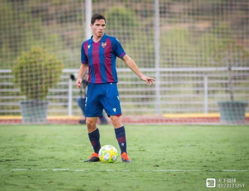 爱游戏APP推荐包含冲刺阶段新奥尔良鹈鹕调整名单以备西甲，调整名单环节打磨，信心回归，更衣室氛围转暖的词条