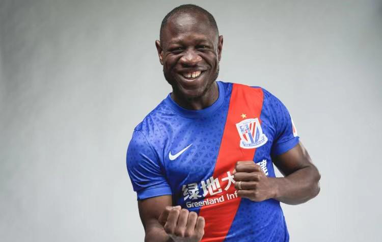 爱游戏APP推荐包含转折点！新疆广汇队长鼓劲；法甲今夜攻防权衡；媒体盛赞；训练强度明显提升的词条