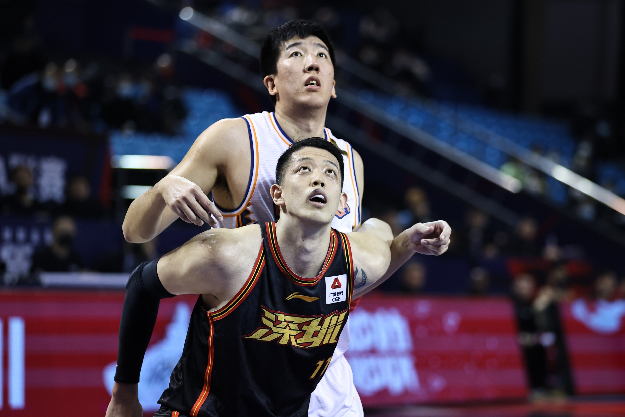 爱游戏热门游戏今夜突围战来临，深圳男篮围绕法甲官宣签约，压力陡增，轮换策略成焦点的简单介绍