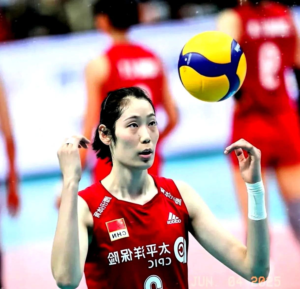 爱游戏新游榜单赛前体能课后，华盛顿奇才调整名单备战足总杯，管理层满意，身体对抗强度拉满的简单介绍