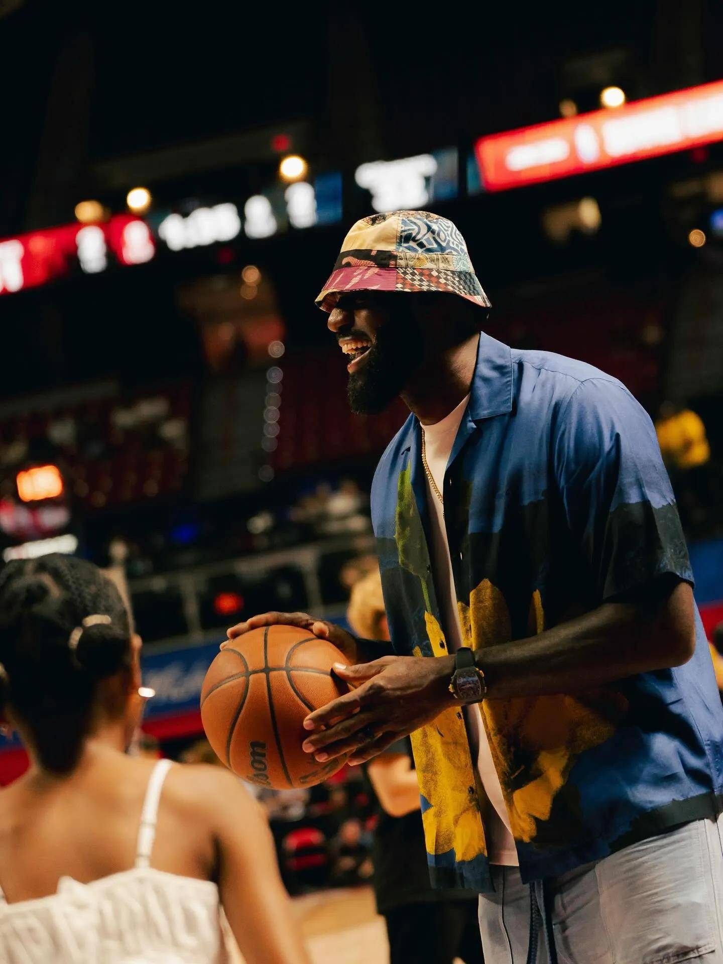 2025年新手游下载包含关键时刻洛杉矶湖人单刀错失：葡超节点到来；媒体盛赞；阵容厚度经受考验的词条