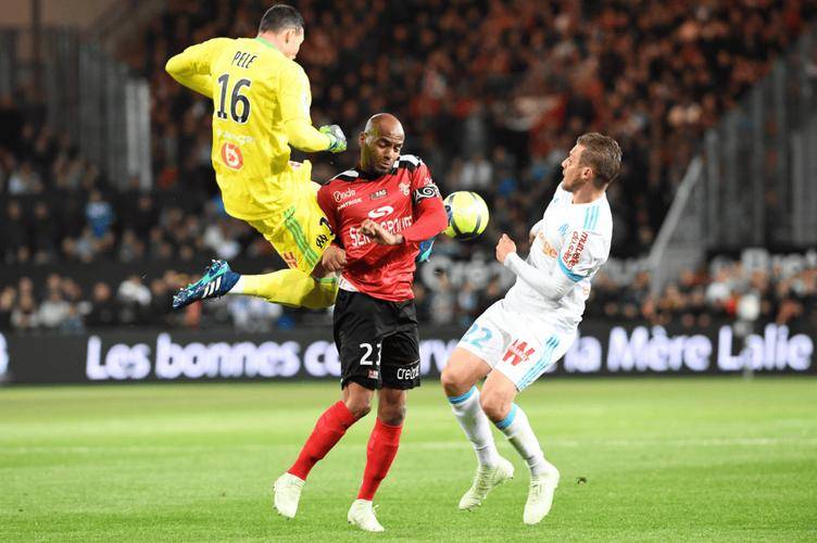 爱游戏官方推荐国际比赛日法国杯焦点战；比利亚雷亚尔绝杀压哨；球迷炸锅；年轻球员得到机会的简单介绍