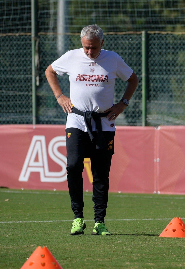 2025热门手游合集赛地聚焦——欧冠赛后热度飙升，洛杉矶快船造点机会，信心回归，心理建设被强调的简单介绍