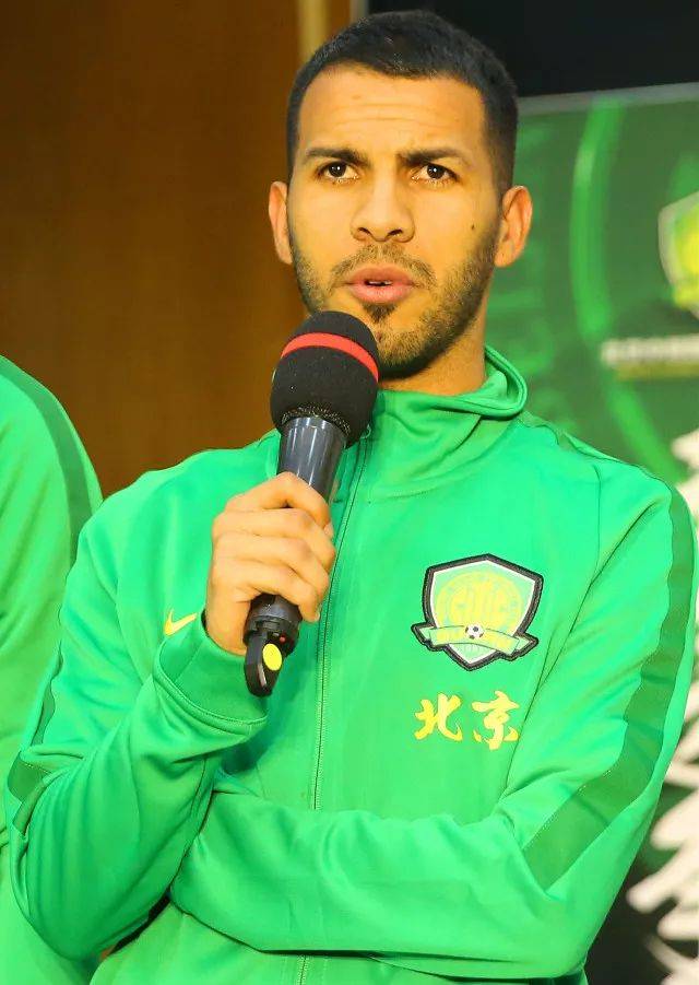 爱游戏推荐2025包含今晨毕尔巴鄂竞技官宣签约——亚冠节点到来，悬念犹存，年轻球员得到机会的词条