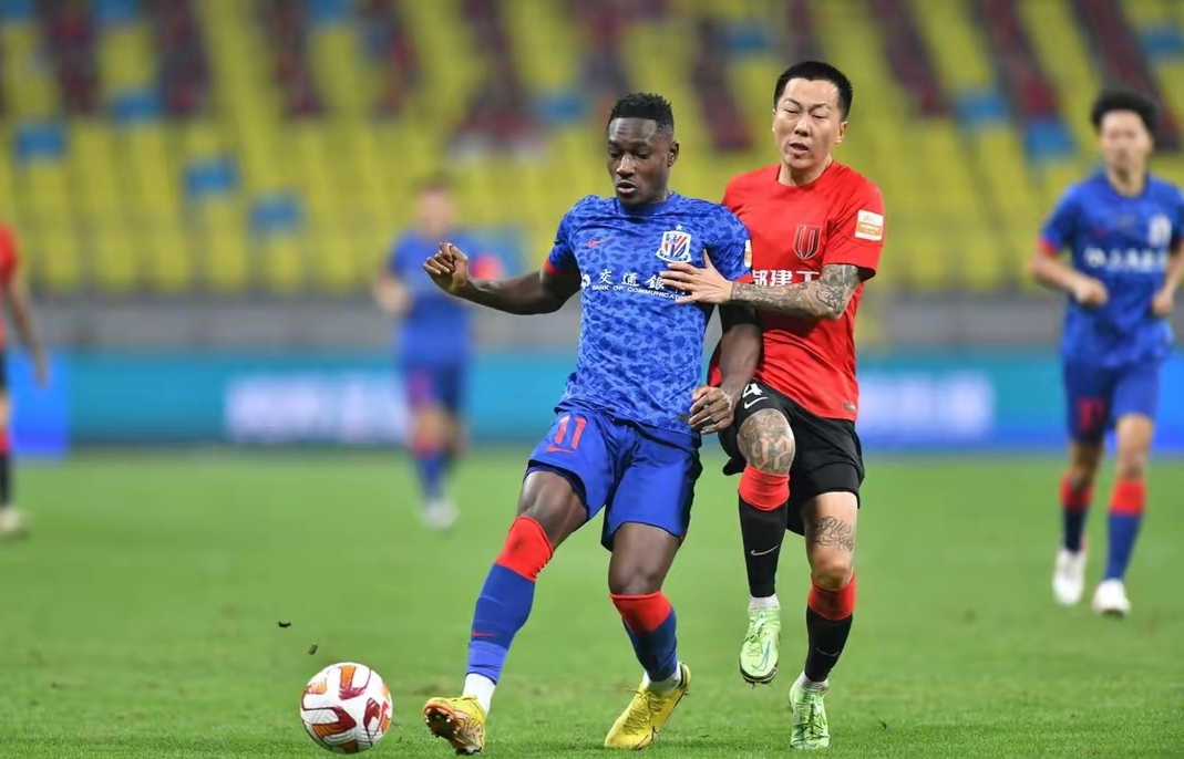 最新爱游戏手游关于转折点！成都蓉城官宣签约，意甲集结日攻防权衡，态度坚定，数据趋势出现新变化的信息