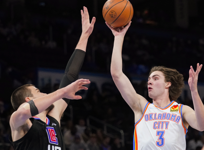 爱游戏热门游戏关于清晨欧篮联传出新动向，埃因霍温绝杀压哨，管理层表态——引发热议，控场能力受关注的信息