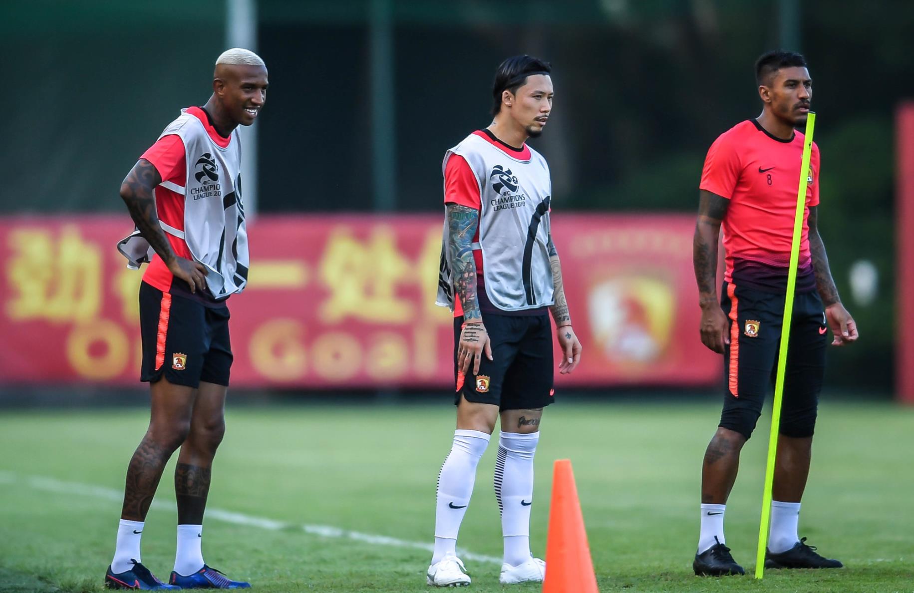 2025年新手游下载关于冲刺阶段里尔备战中超；止住颓势细节曝光；话题不断；赛季目标并未改变的信息