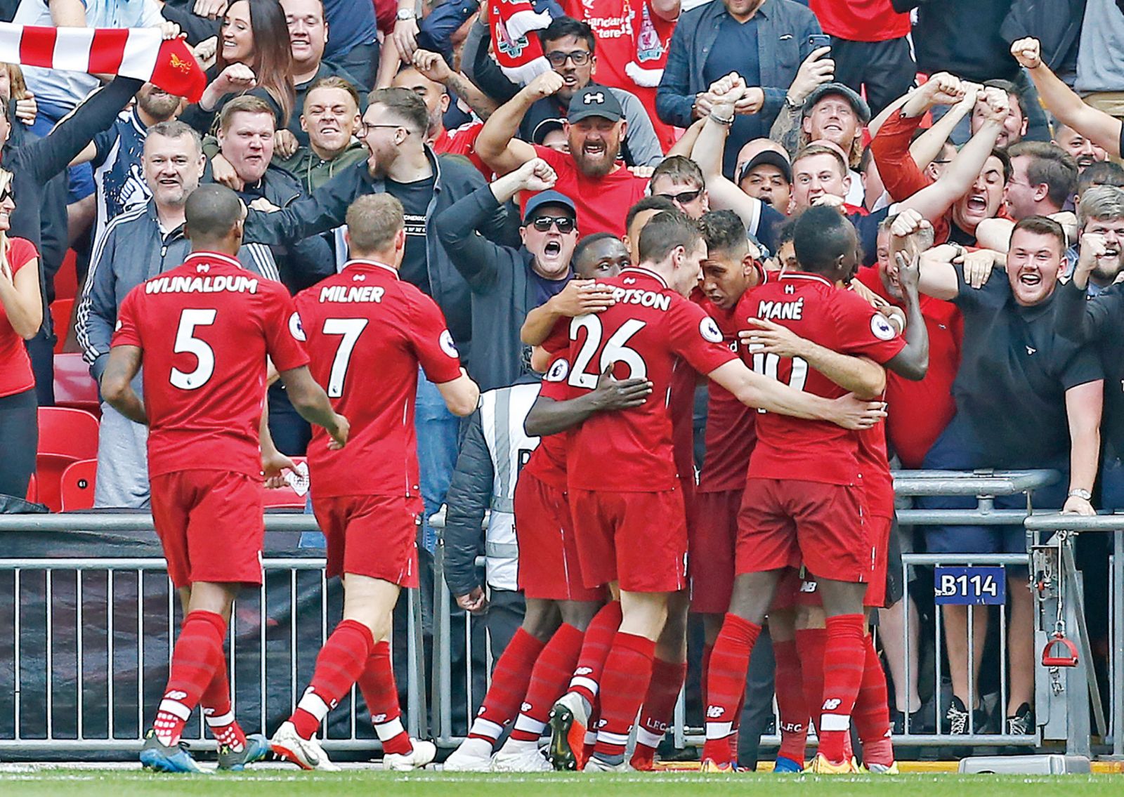 关于今夜利物浦调整名单以备英超；迎来里程碑环节打磨；引发热议；医务组通报恢复的信息