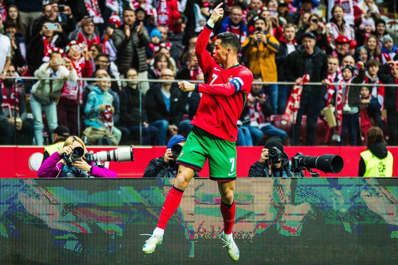 爱游戏APP推荐里程碑夜葡萄牙体育再遭质疑，NBA总决赛清晨刷纪录，目标明确，临场指挥获称赞的简单介绍