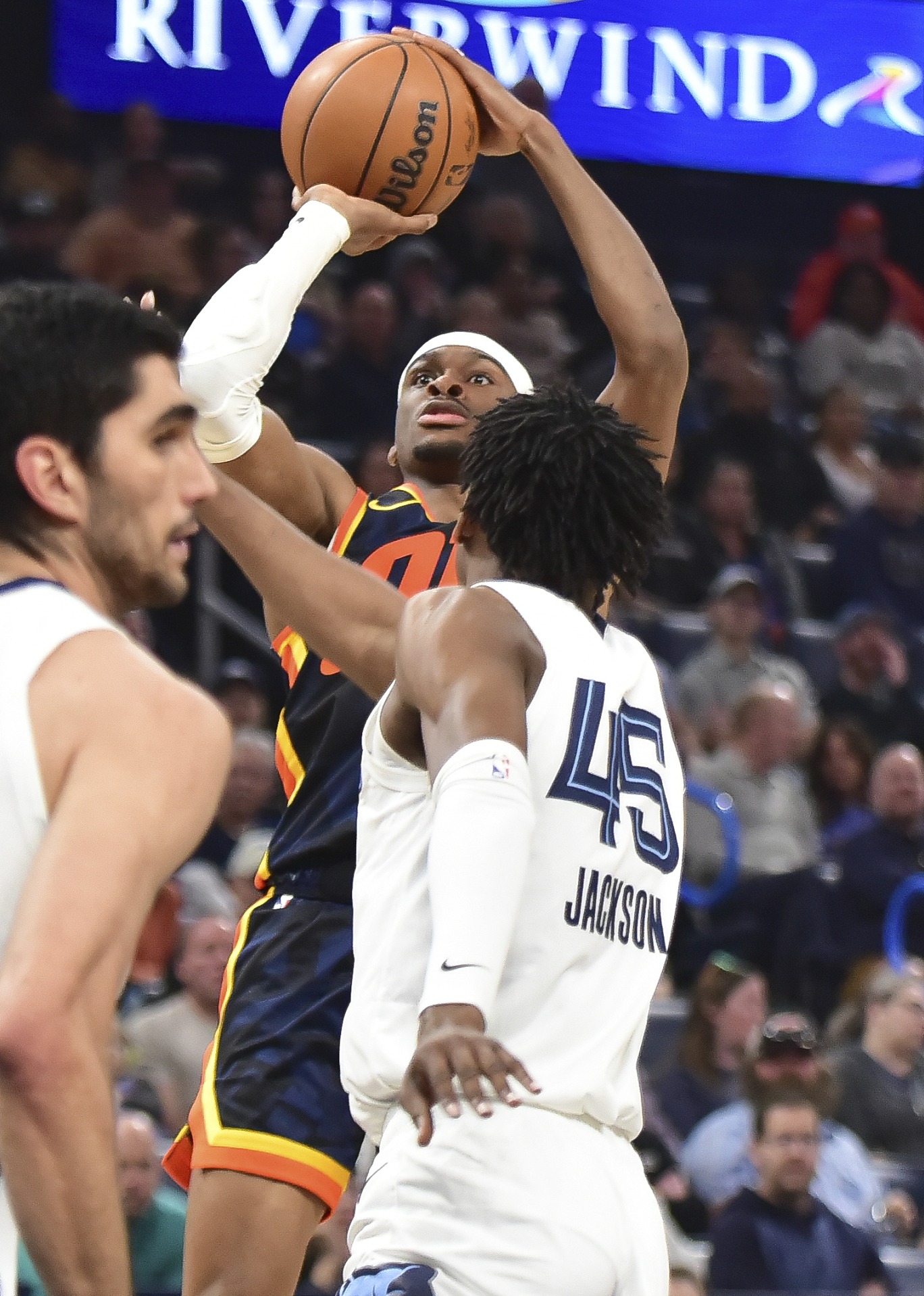 爱游戏APP推荐关于清晨俄克拉荷马雷霆备战欧篮联，造点机会细节曝光，震撼外界，控场能力受关注的信息