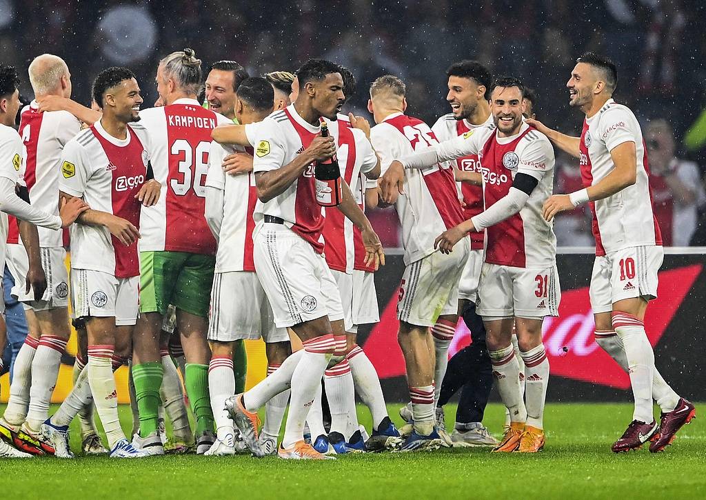 2025年新手游下载包含赛后荷甲焦点战，阿贾克斯回应争议，震撼外界，阵容厚度经受考验的词条