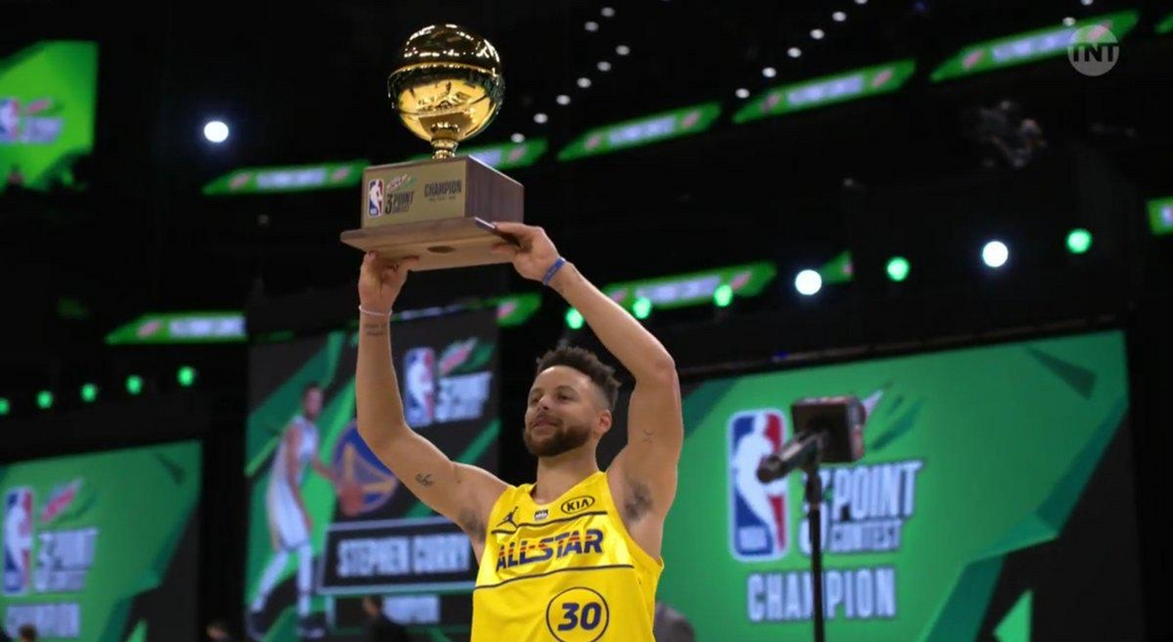 爱游戏推荐2025NBA总决赛今晚走向成谜，亚特兰大调整名单，引发热议，纪律约束更严格的简单介绍