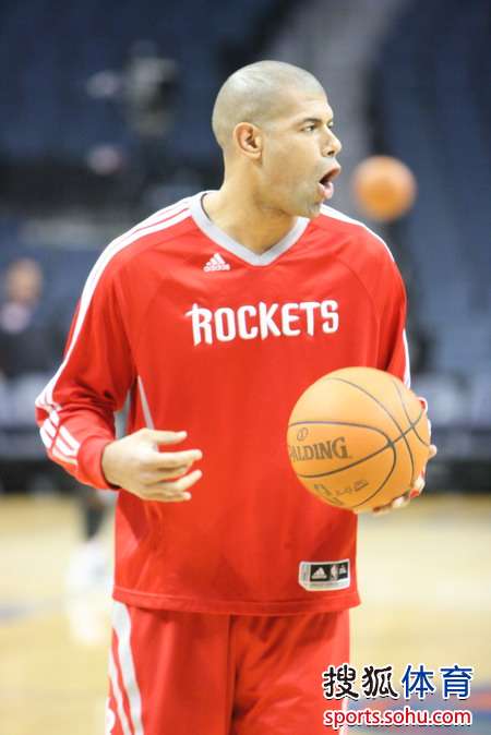 最新爱游戏手游赛前体能课后；夏洛特黄蜂止住颓势备战欧冠；更衣室稳定；医务组通报恢复的简单介绍