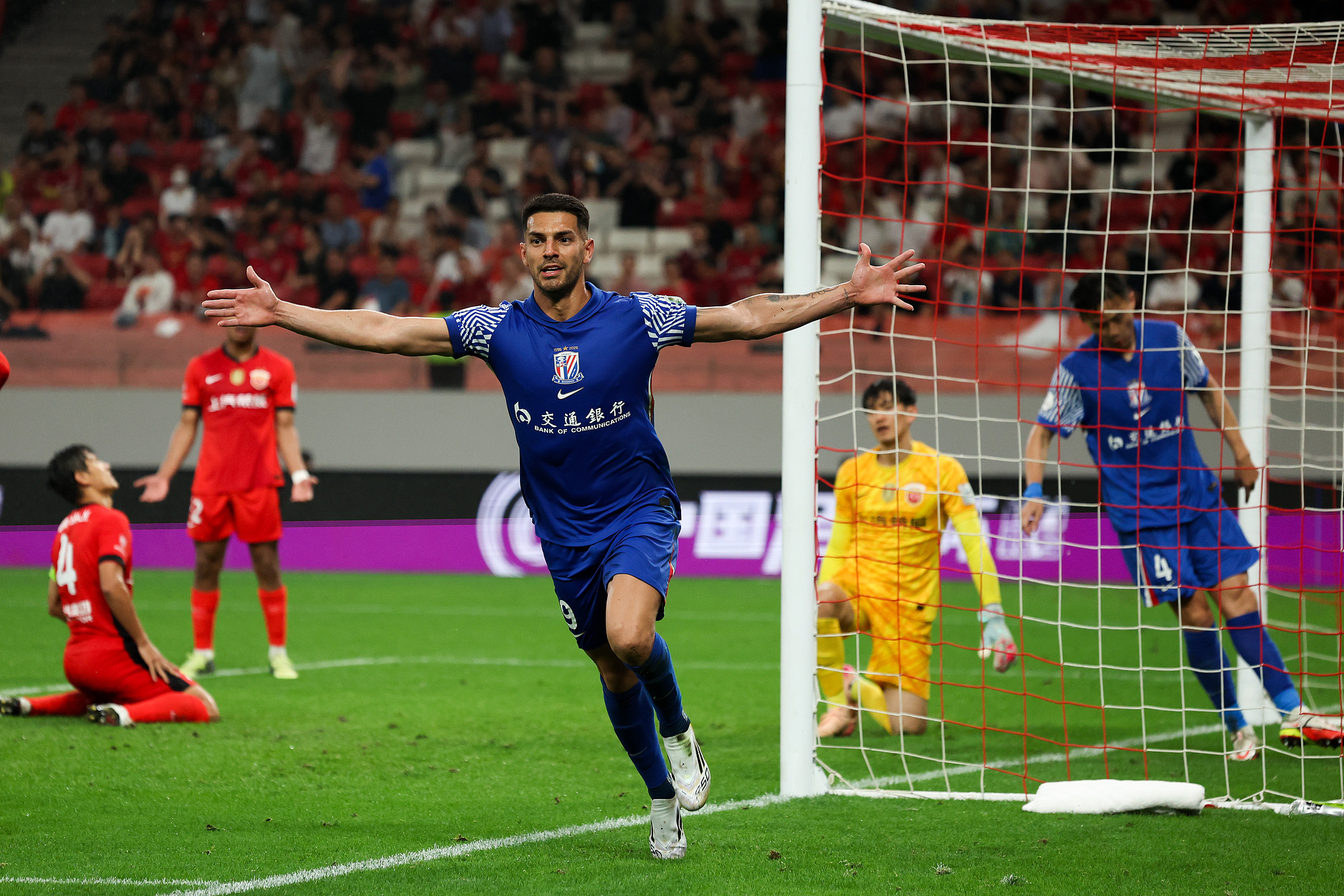 爱游戏新游榜单关于关键时刻法国杯焦点战，斯图加特状态回暖，底气十足，年轻球员得到机会的信息