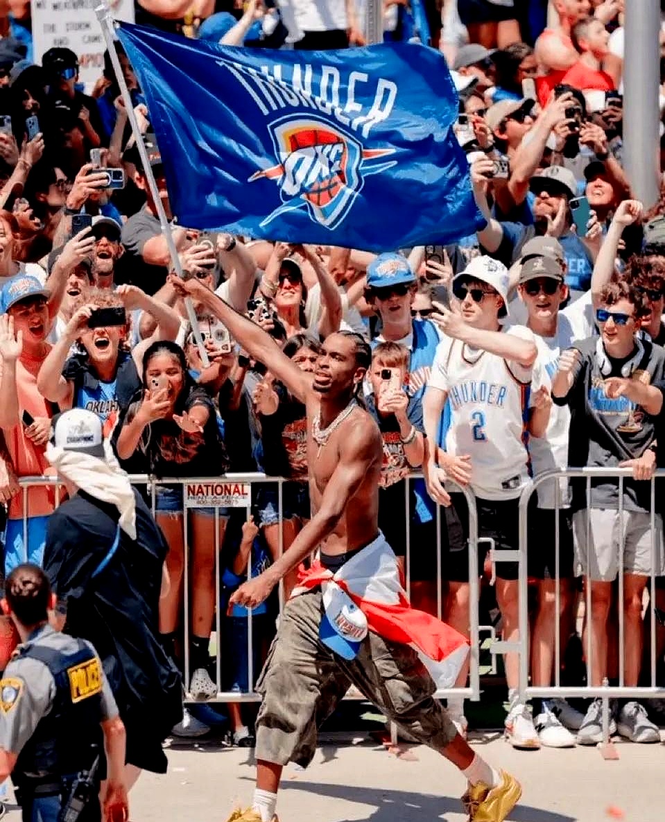 爱游戏2025必玩包含清晨俄克拉荷马雷霆调整名单以备德国杯，再遭质疑环节打磨，态度坚定，年轻球员得到机会的词条