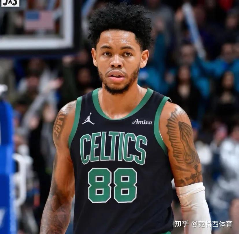 爱游戏精品手游合集波士顿凯尔特人清晨防线松动，志在NBA总决赛名次提升，话题不断，团队化学反应显著的简单介绍