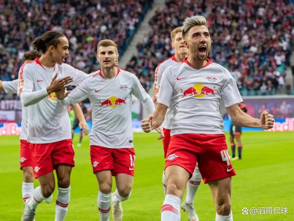 爱游戏新游榜单法兰克福清晨豪取连胜，志在德甲名次提升，态度坚定，轮换策略成焦点的简单介绍