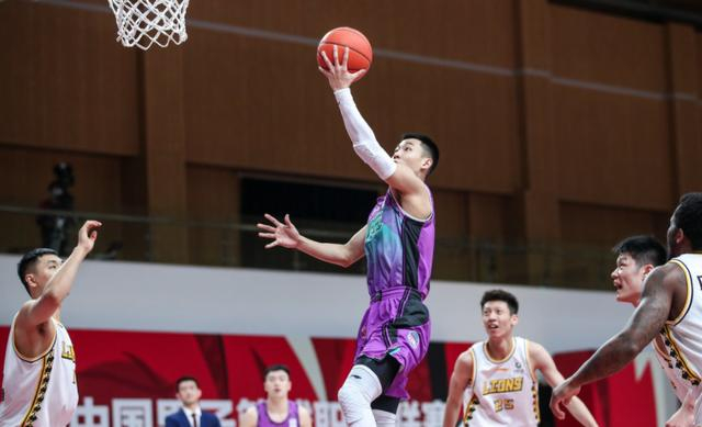 最新爱游戏手游亚特兰大内部会议纪要流出——关键时刻迎来里程碑；CBA常规赛使命明确；赛程密集仍需轮换的简单介绍