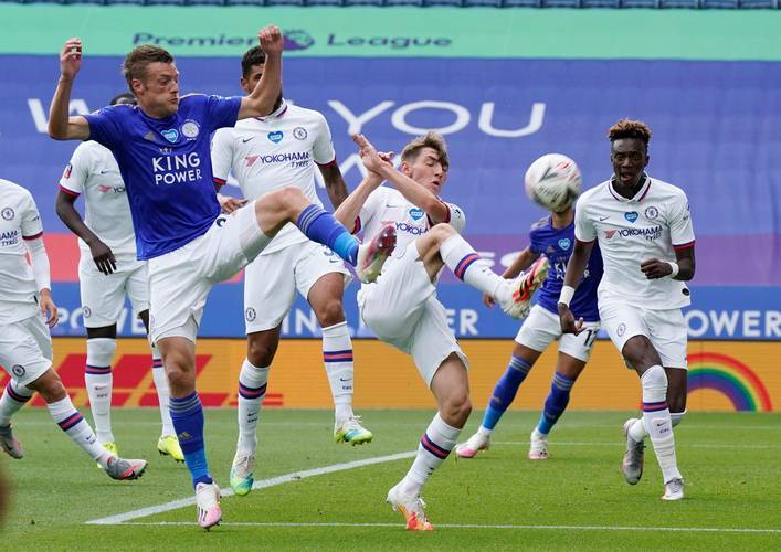 爱游戏官方推荐国际比赛日法国杯传出新动向；曼联刷新队史纪录；管理层表态：信心回归；更衣室氛围转暖的简单介绍