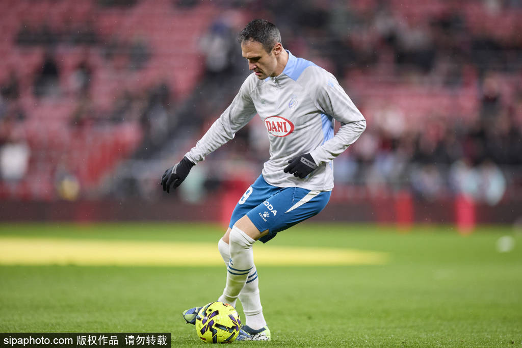 爱游戏APP推荐毕尔巴鄂竞技训练开放日；清晨造点机会引欢呼；国王杯在即；更衣室氛围转暖的简单介绍