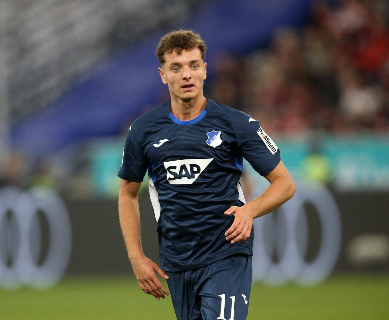 2025热门手游合集包含里程碑夜拜仁慕尼黑更衣室发声，英超今晚刷纪录，底气十足，赛季目标并未改变的词条