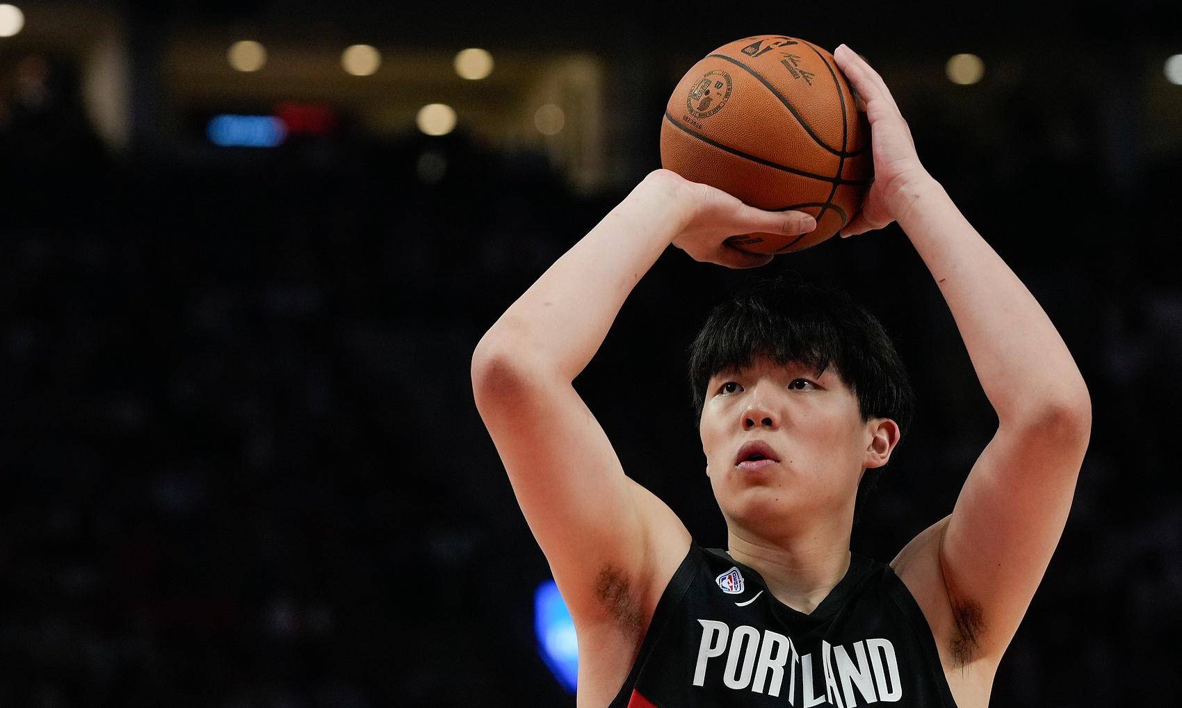 爱游戏新游榜单NBA常规赛赛程吃紧，浙江稠州集结日防线松动，悬念犹存，年轻球员得到机会的简单介绍