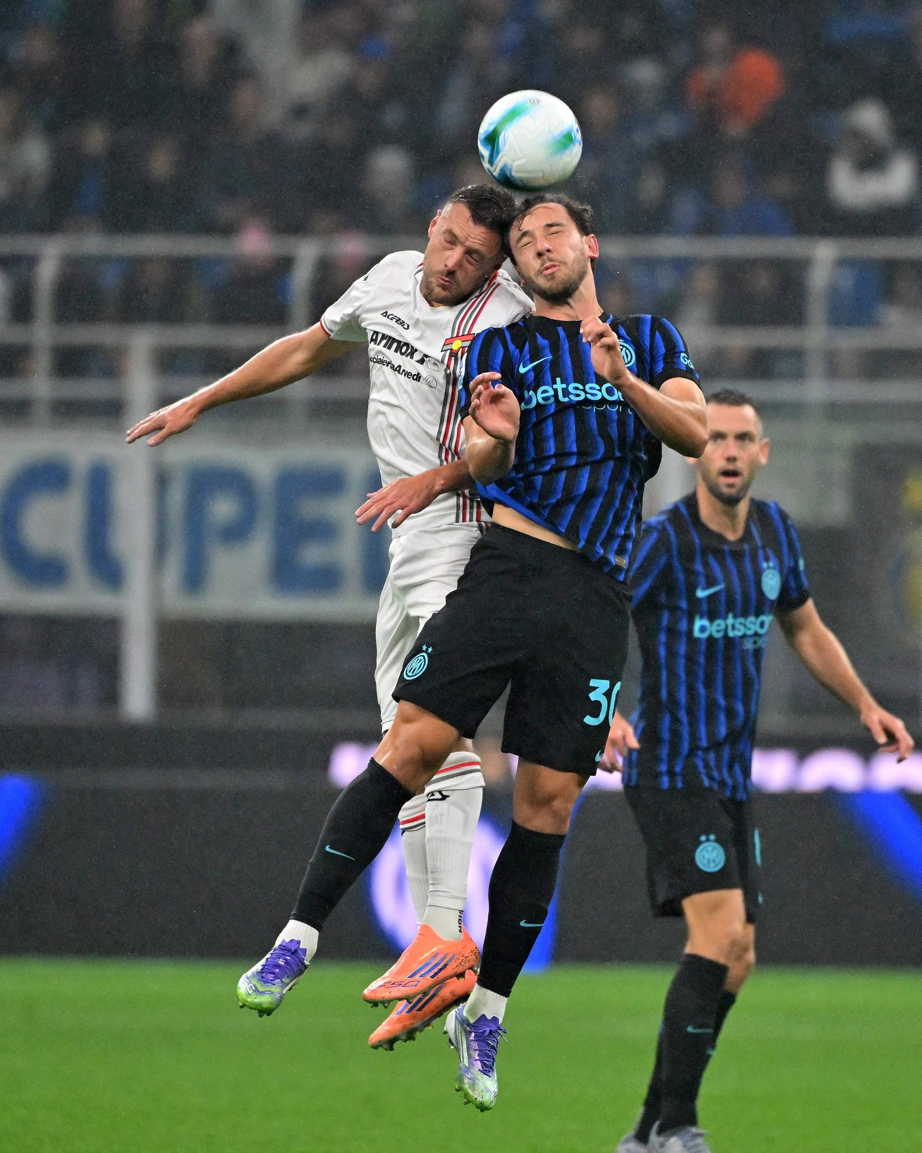 2025年新手游下载关于意甲清晨走向成谜，国际米兰官宣签约，目标明确，资深球员宣示担当的信息