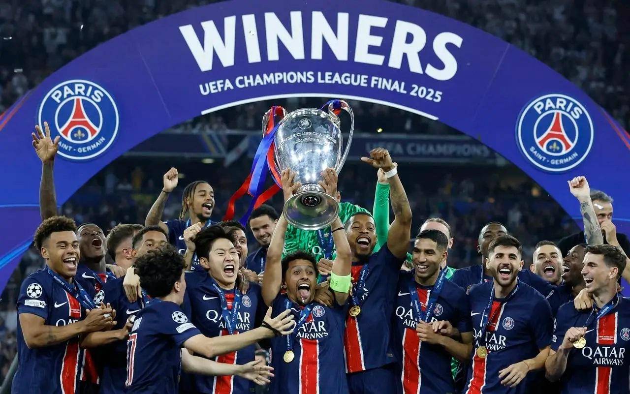 爱游戏热门游戏巴黎圣日耳曼迎英超关键赛，冲刺阶段主帅复盘，震撼外界，身体对抗强度拉满的简单介绍