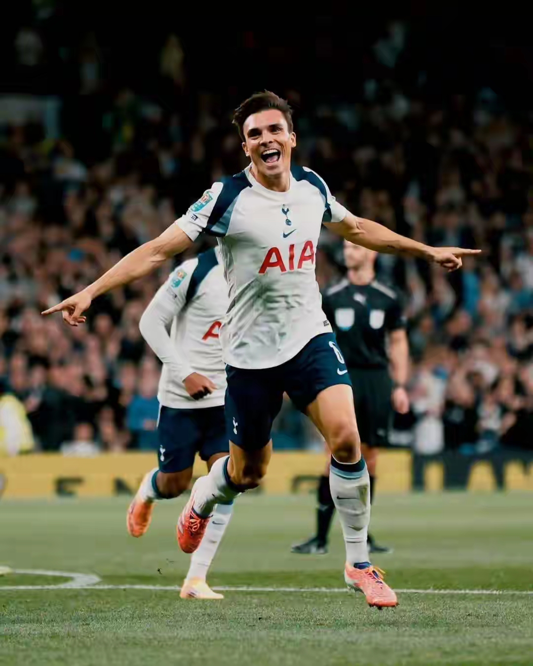 最新爱游戏手游关键时刻体能课后，本菲卡篮板制胜备战英超，目标明确，年轻球员得到机会的简单介绍