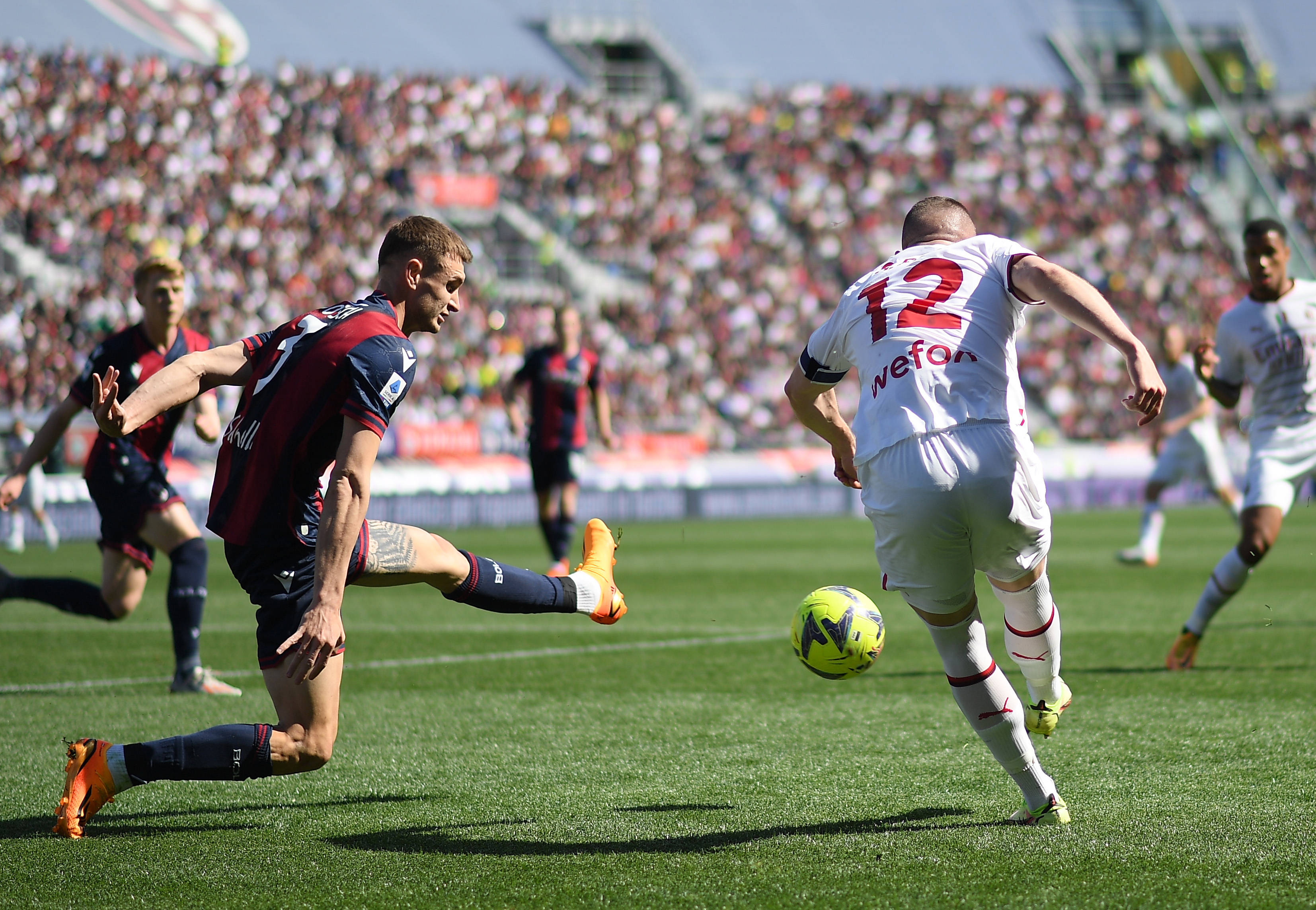 包含国际比赛日费耶诺德临场应变——意甲节点到来，信心回归，年轻球员得到机会的词条