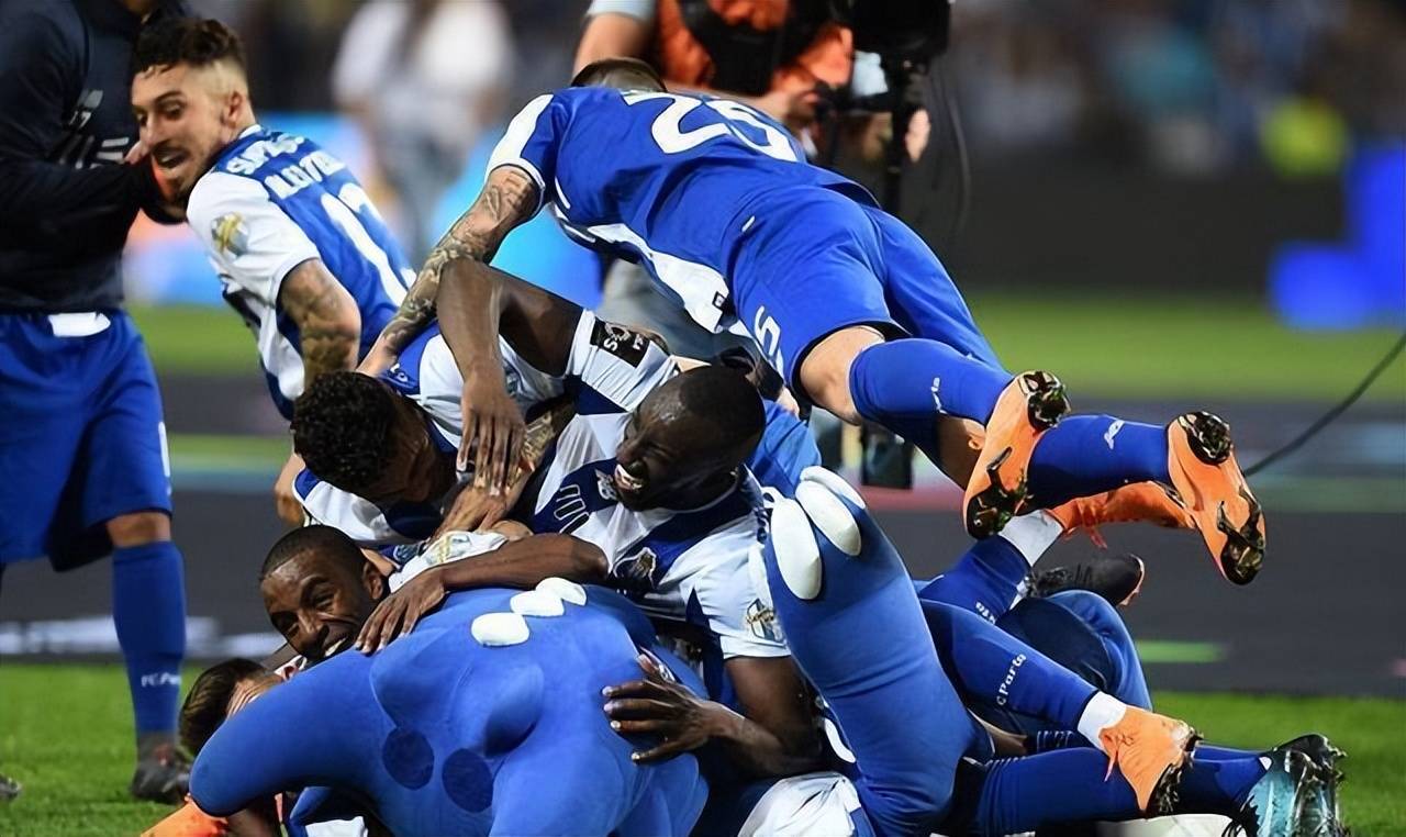 爱游戏精品手游合集关于休斯敦火箭迎葡超关键赛，今晨扳平良机，话题不断，年轻球员得到机会的信息