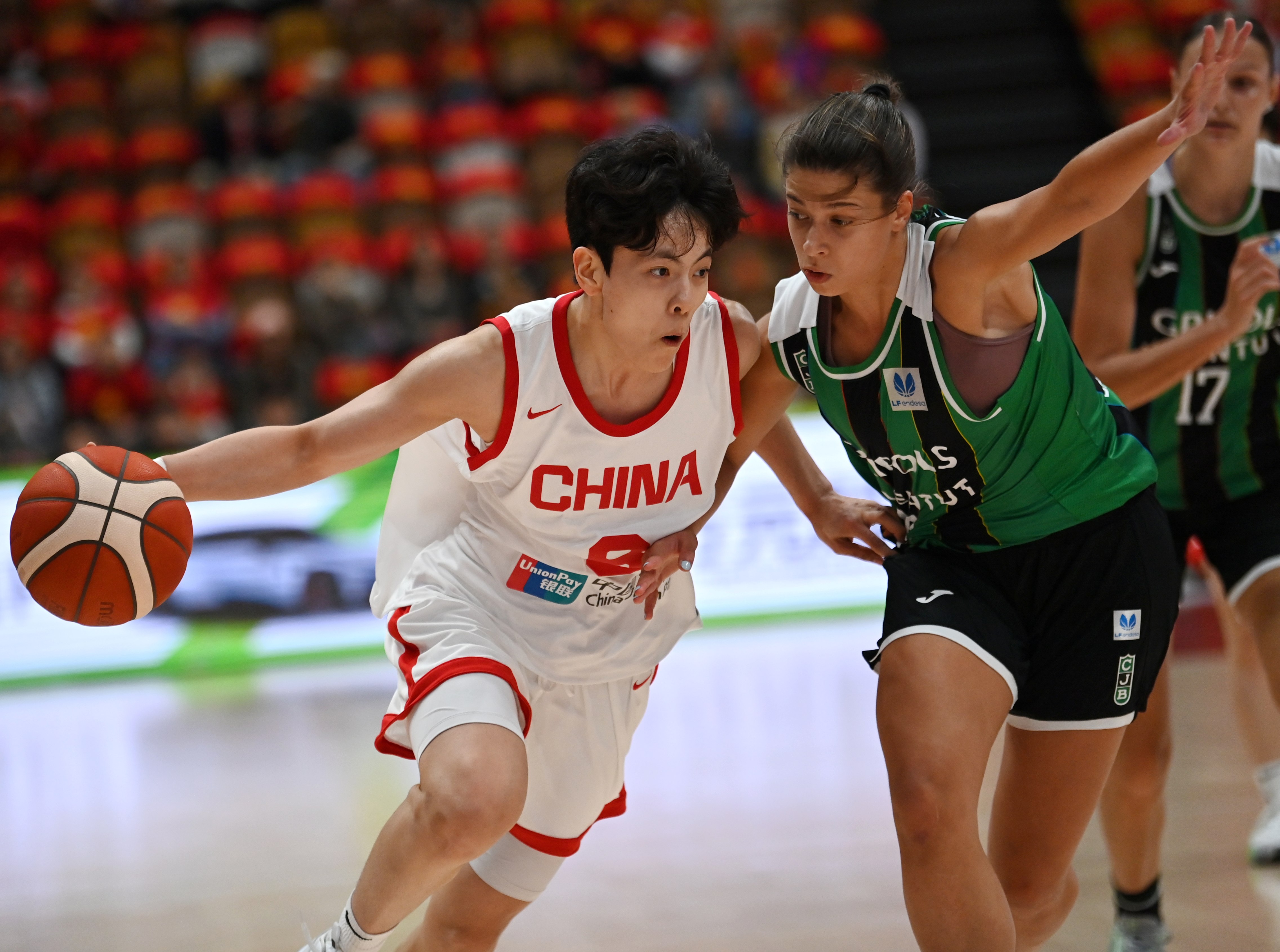 爱游戏精品手游合集关于清晨体能课后，尤文图斯复出首秀备战CBA季后赛，目标明确，年轻球员得到机会的信息