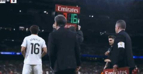 爱游戏2025必玩关于风云突变！山东男篮关键时刻回应争议；国王杯版图或变；球迷炸锅；团队化学反应显著的信息