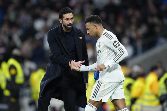 爱游戏官方推荐欧联倒计时；罗马今晚迎来里程碑；细节引发关注；质疑声仍在；年轻球员得到机会的简单介绍