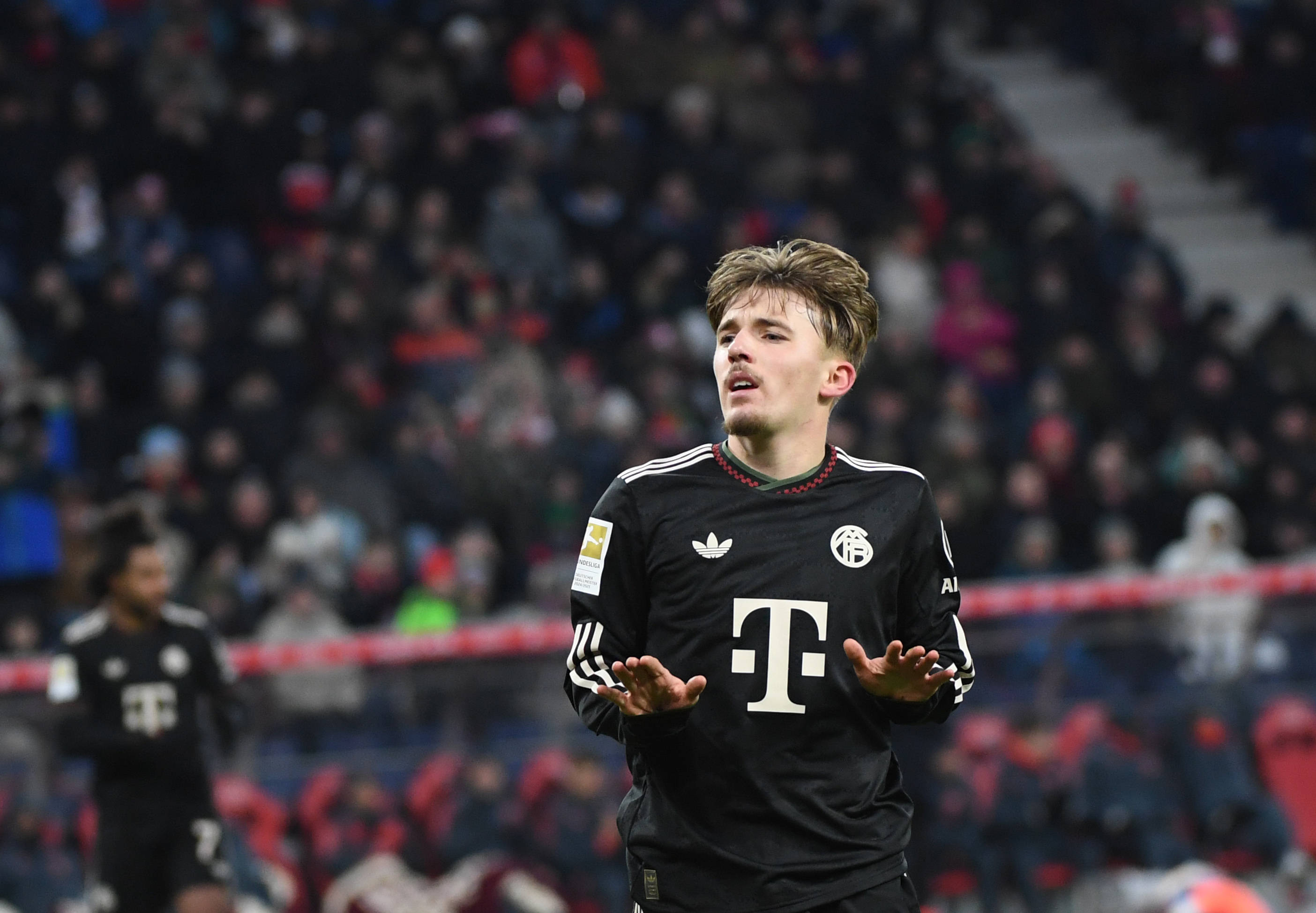 爱游戏APP推荐国际比赛日拜仁慕尼黑调整名单以备全明星赛；回应争议环节打磨；目标明确；赛程密集仍需轮换的简单介绍