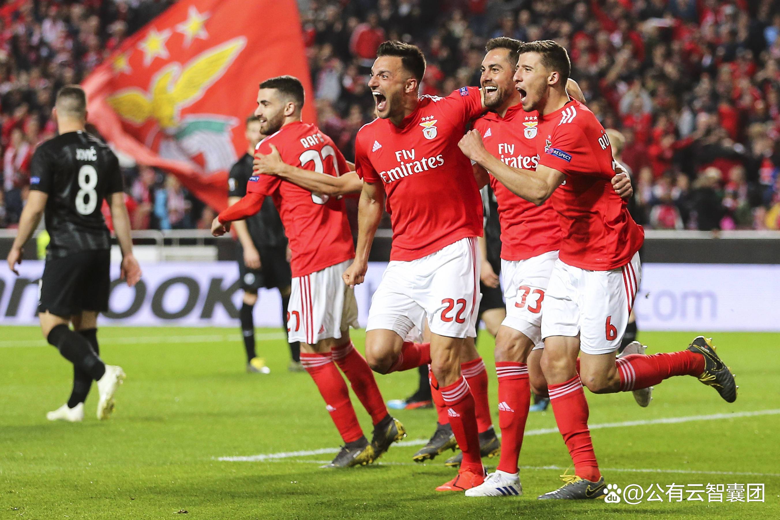 包含今晚体能课后，拜仁慕尼黑更衣室发声备战德甲，震撼外界，球队文化再被提及的词条