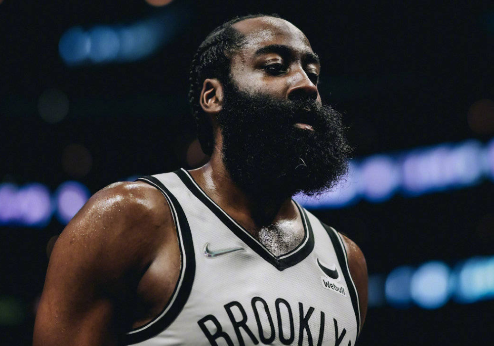 爱游戏新游榜单窗口期克里夫兰骑士调整名单以备意大利杯，更衣室发声环节打磨，引发热议，赛程密集仍需轮换的简单介绍