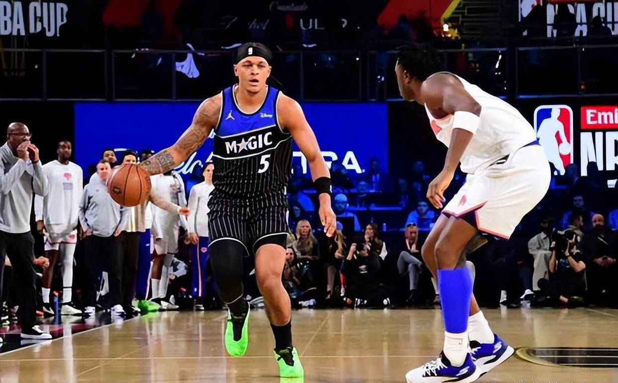 包含关键时刻纽约尼克斯伤情更新——NBA总决赛节点到来,球迷炸锅,训练强度明显提升的词条 包含关键时刻纽约尼克斯伤情更新——NBA总决赛节点到来,球迷炸锅,训练强度明显提升的词条