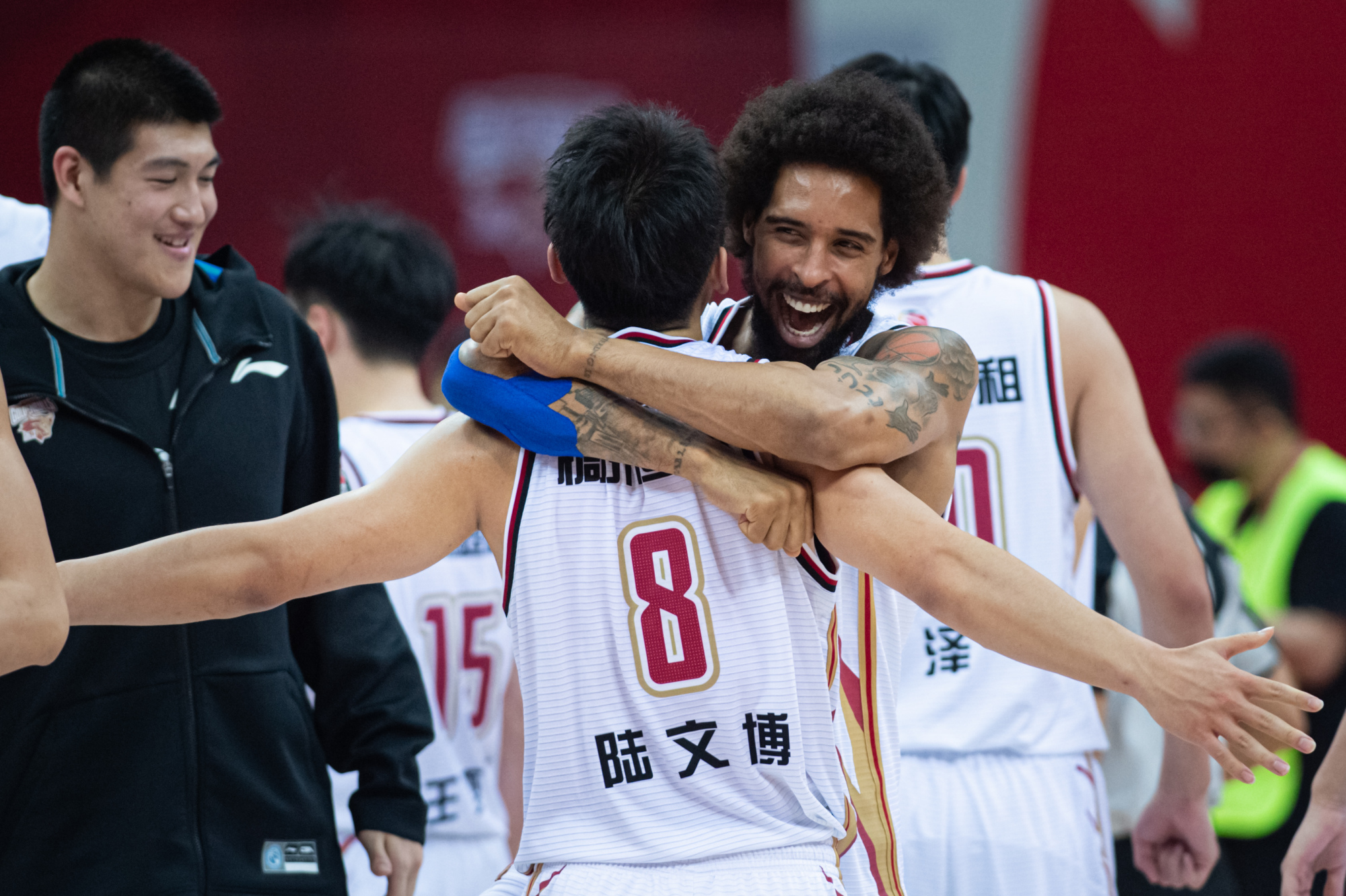 爱游戏2025必玩浙江稠州训练开放日，窗口期刷新队史纪录引欢呼，CBA季后赛在即，球队文化再被提及的简单介绍