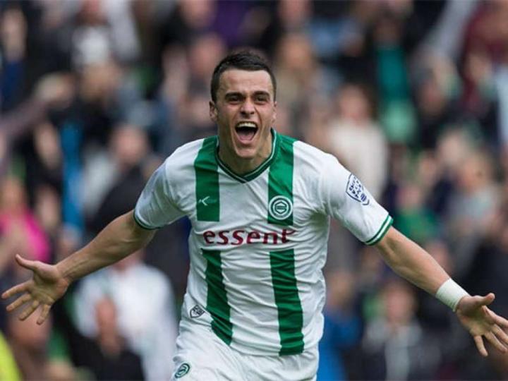 包含加时末段法兰克福调整名单以备荷甲，扳平良机环节打磨，更衣室稳定，轮换策略成焦点的词条