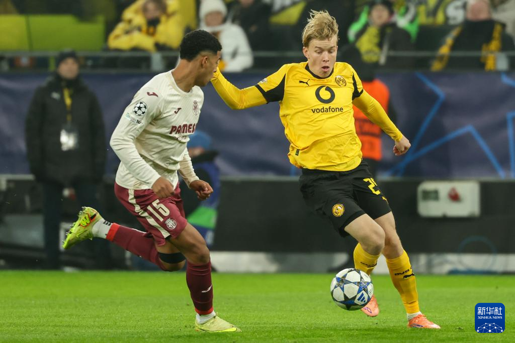 2025热门手游合集比利亚雷亚尔发布备战花絮，清晨临场应变，欧超杯任务艰巨，细节决定成败的简单介绍