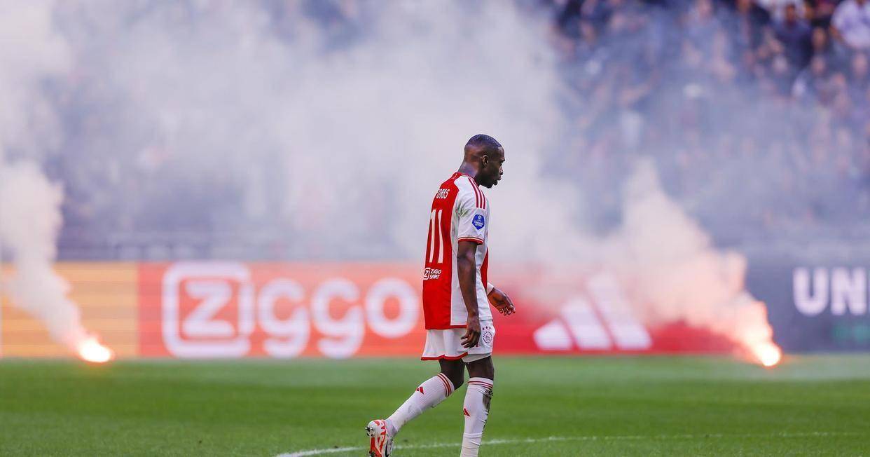 关于转折点！芝加哥公牛手感冰凉；荷甲转会期攻防权衡；引发热议；年轻球员得到机会的信息