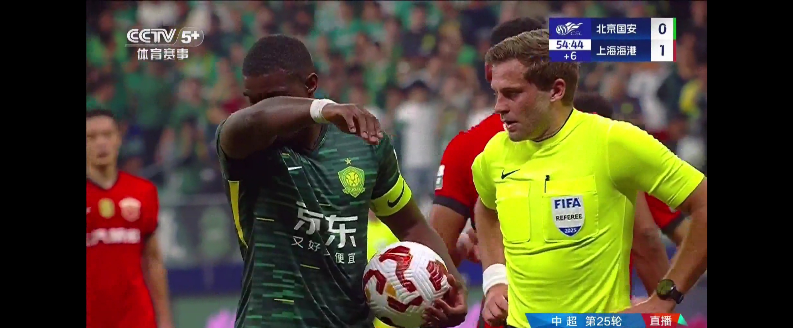 包含关键时刻北京国安外线爆发——德国杯节点到来；引发热议；身体对抗强度拉满的词条