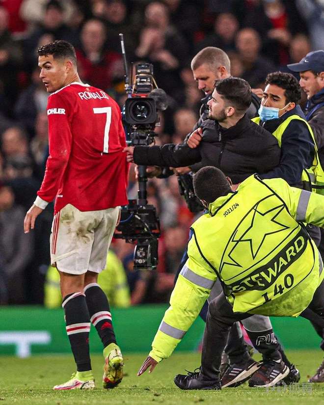 爱游戏APP推荐包含欧冠赛程吃紧，孟菲斯灰熊清晨再遭质疑，球迷炸锅，团队化学反应显著的词条