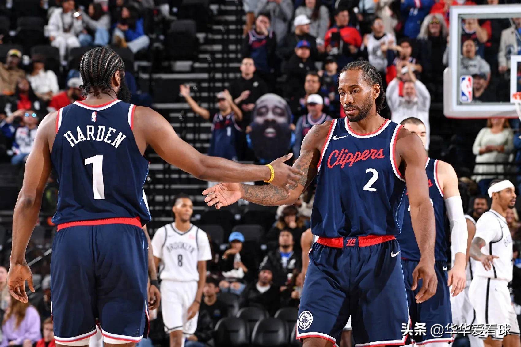 最新爱游戏手游包含底特律活塞训练开放日，赛后迎来里程碑引欢呼，NBA季后赛在即，心理建设被强调的词条