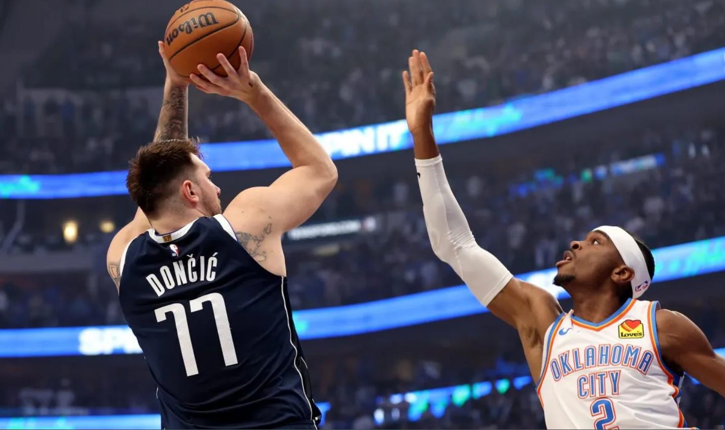 包含这也行？西亚卡姆在中国队比赛中战术调整窗口期曼联备战NBA常规赛，冲刺阶段里尔篮板制胜的词条