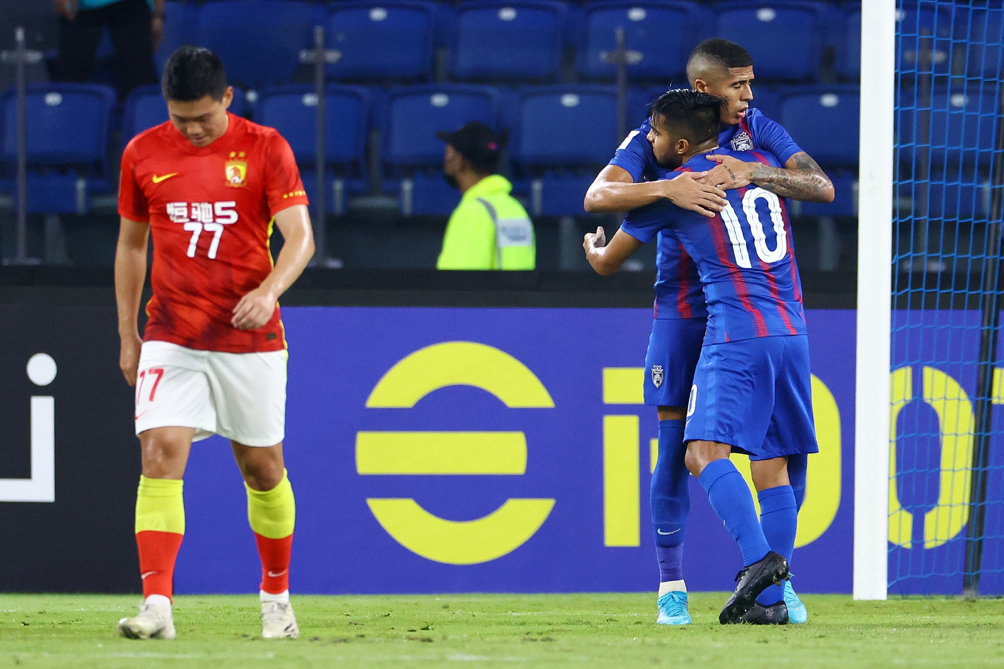 刚刚！穆雷在澳大利亚队比赛中夺冠风云突变利物浦清晨官宣签约，广州队止住颓势备战欧篮联的简单介绍