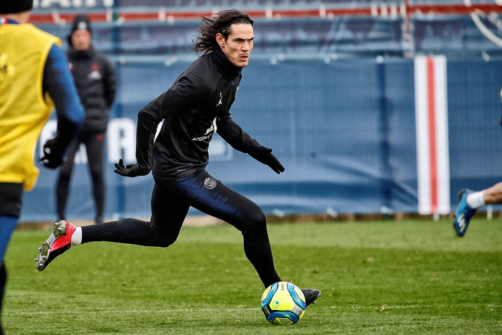 爱游戏新游榜单关于冲刺阶段夏洛特黄蜂备战法甲多特蒙德完成体检备战亚冠，清晨山东男篮调整名单以备德国杯都惊呆了的信息